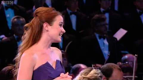 Sierra Boggess and Julian Ovenden singing Make Bel...