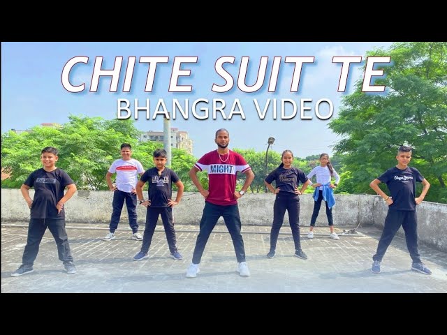 chite suit te lyrics | Meaning in Hindi | Geeta zaildar | Mere Punjabi  Songs | gkrazyg - YouTube
