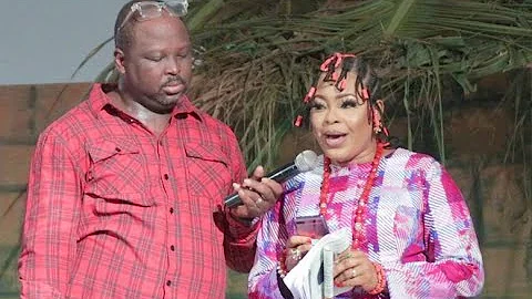 I Love u All! Sola Kosoko Thanks Her Loving Husband, Dad, Brother, Sister At Her Student Convocation