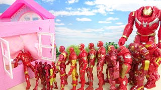 Marvel Avengers Iron Man and Hulkbuster Walk into the Doll House