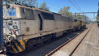 8126 - Qube 4112 Passing Rhodes With Rl303, 1101, And Mz1428