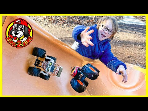 MONSTER TRUCKS PLAY