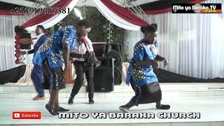 Eee!!Hii sio Kawaida  Ona Mwimbaji ainua Kanisa Zima -NaOMI Anangisye