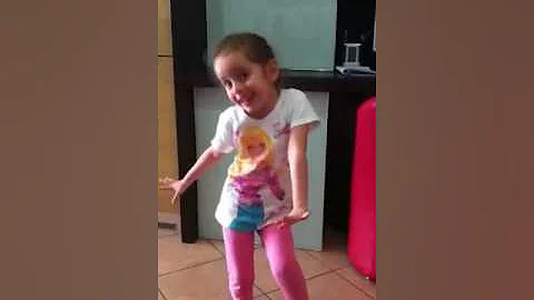Melissa Conte interpreta Prety cure