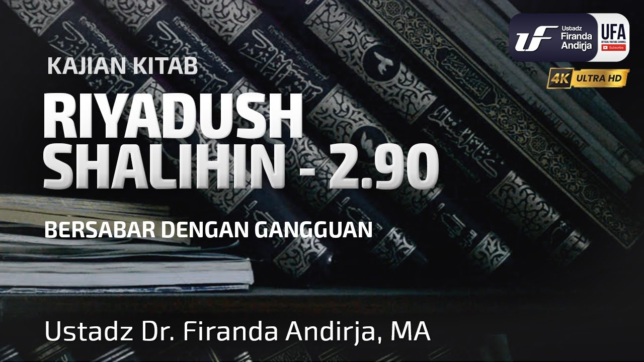 Qora ayollarda on ikki olchamdagi katta kokraklar bilan Shoxli hol mushuklar