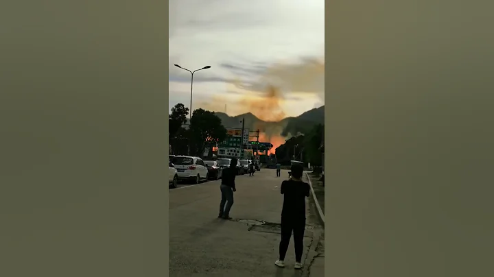 Today in afternoon Oil tank truck blast in wenling,Zhejiang China - DayDayNews