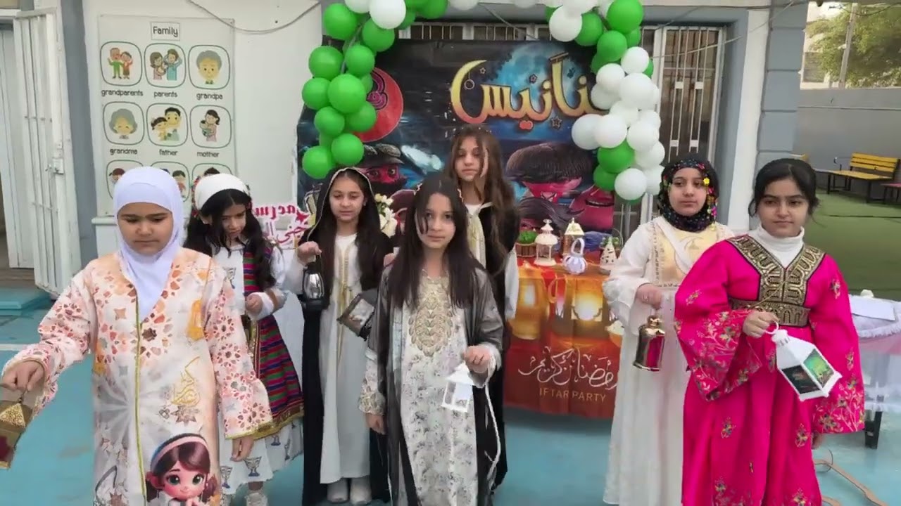 فعالية اهلا ياشهر القران لمجموعة من تلميذات الصف الرابع