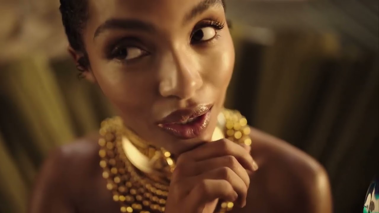 video Gaultier Divine de Jean Paul Gaultier Eau de Parfum