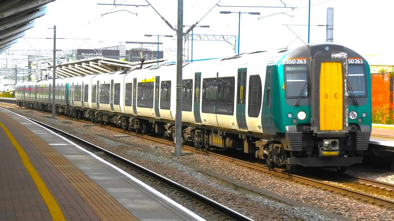 Trains at Rugby, WCML | 01/09/22