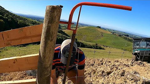 Fencing Tips and Tricks. Taranaki Gate and 4 main fencing knots.