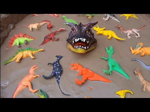 Dinossauros de Plástico