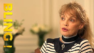 Arielle Dombasle nous raconte les soirées huppées des Rothschild