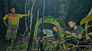 Camping Di Hutan Sumatera, Masak Saat Hujan Rintik rintik