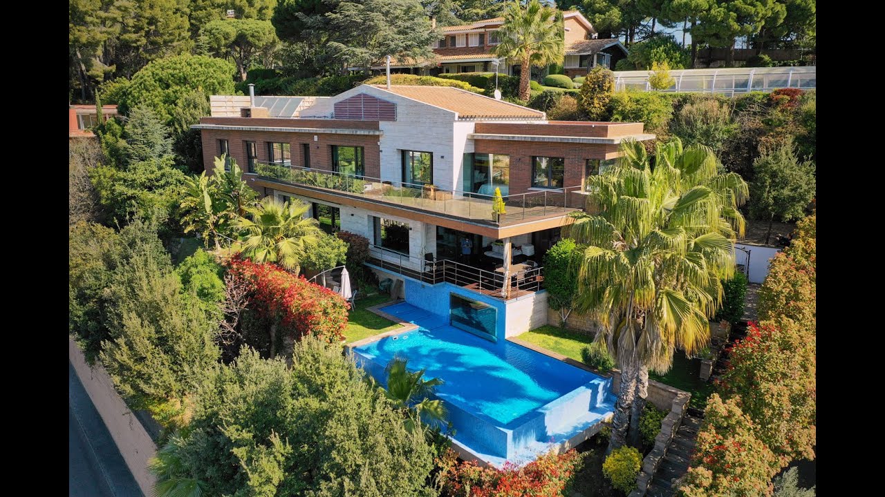 Luxury house in Barcelona Coast, close to the city