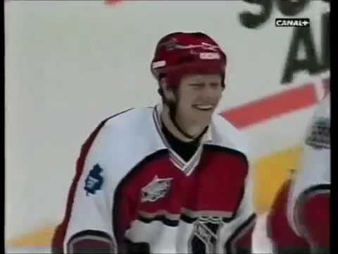 NHL Allstar 2001. Mats Sundin och Peter Forsberg gör mål.