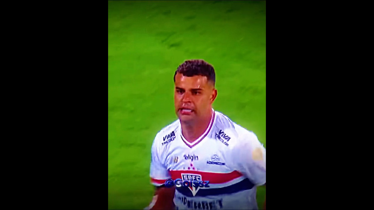 ALISSON NO CORINTHIANS 😳😳