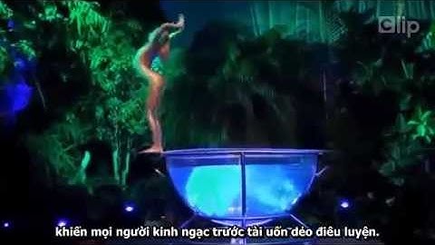 Ngỡ ngàng ngắm người đẹp uốn dẻo siêu đẳng  như kẹo kéo