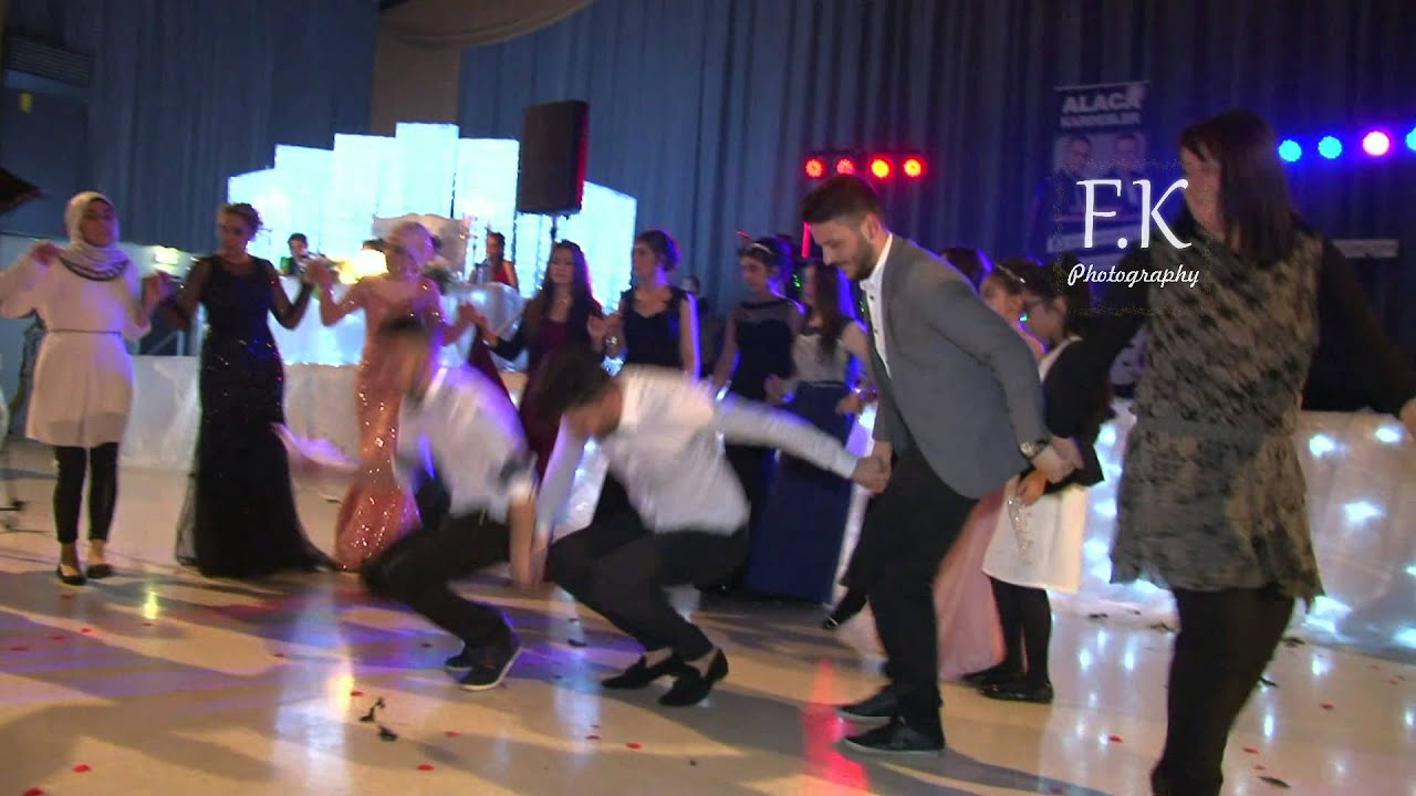 Lot De 4 Cuillères à Danse Turques (Oyun Kaşığı) - Pour Mariage (Düğün), Fête (Nişan), En Plastique Léger