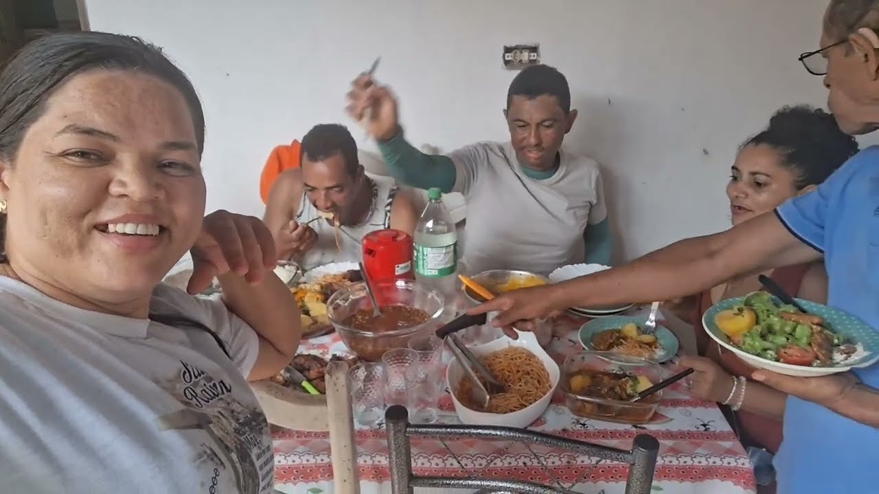 DOMINGÃO EM FAMÍLIA NA CASA DA MINHA MÃE. 
