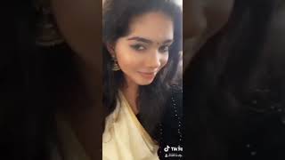 Naadodi Poothinkal Kerala Style Dress Changing Challenge With Friends