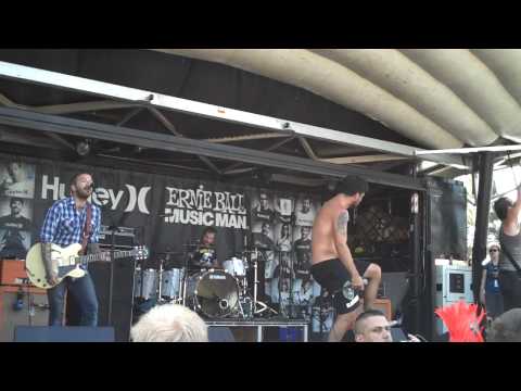 This Could Be Anywhere In The World - Alexisonfire  LIVE