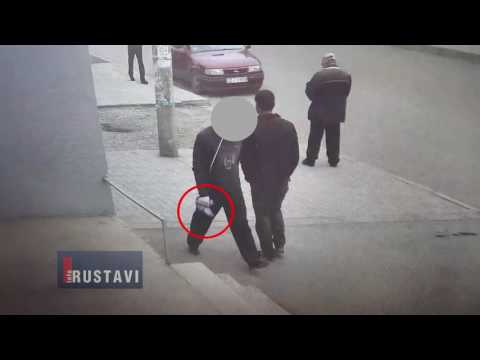 როგორ დააყაჩაღეს ლენდო