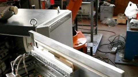 Used industrial robot KUKA KR15/2 w/ controller KRC2 at www.eurobots.net