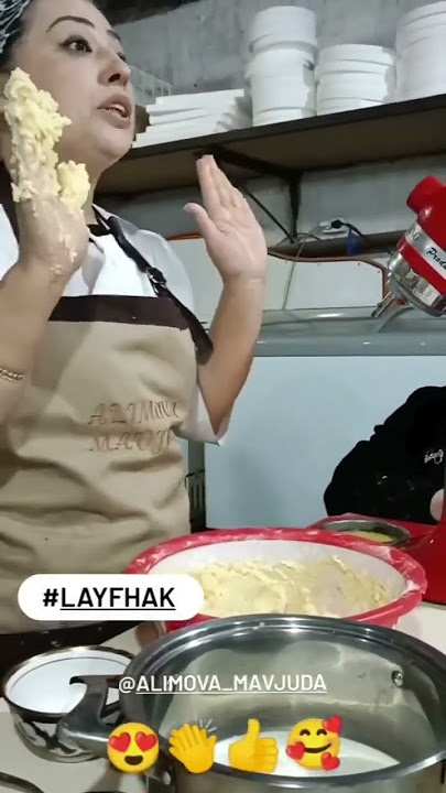 Ayollar xorozlarni qanday sorishadi (video) Ayollar xorozlarni qanday sorishadi (video)