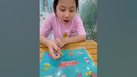 Tiếng Anh Giao Tiếp Tại Phan Thiết: Phoebe practices talking about At The Swimming Pool