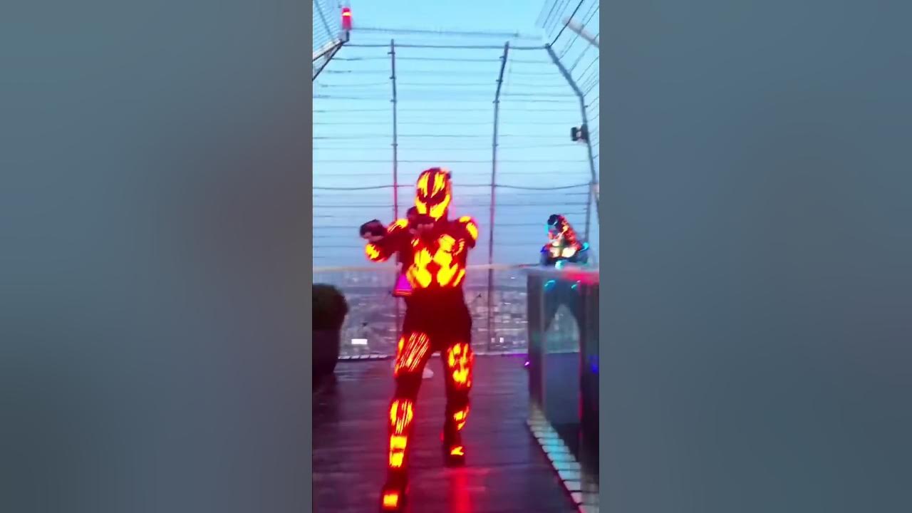 Shuffledance on the roof of skyscraper Shuffledance on the roof of skyscraper