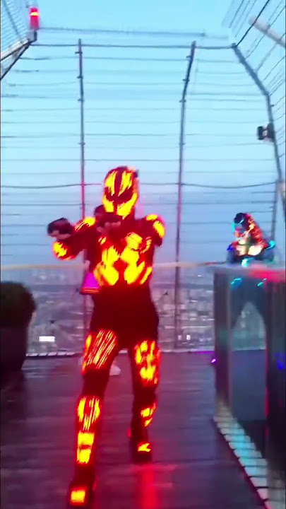 Shuffledance on the roof of skyscraper