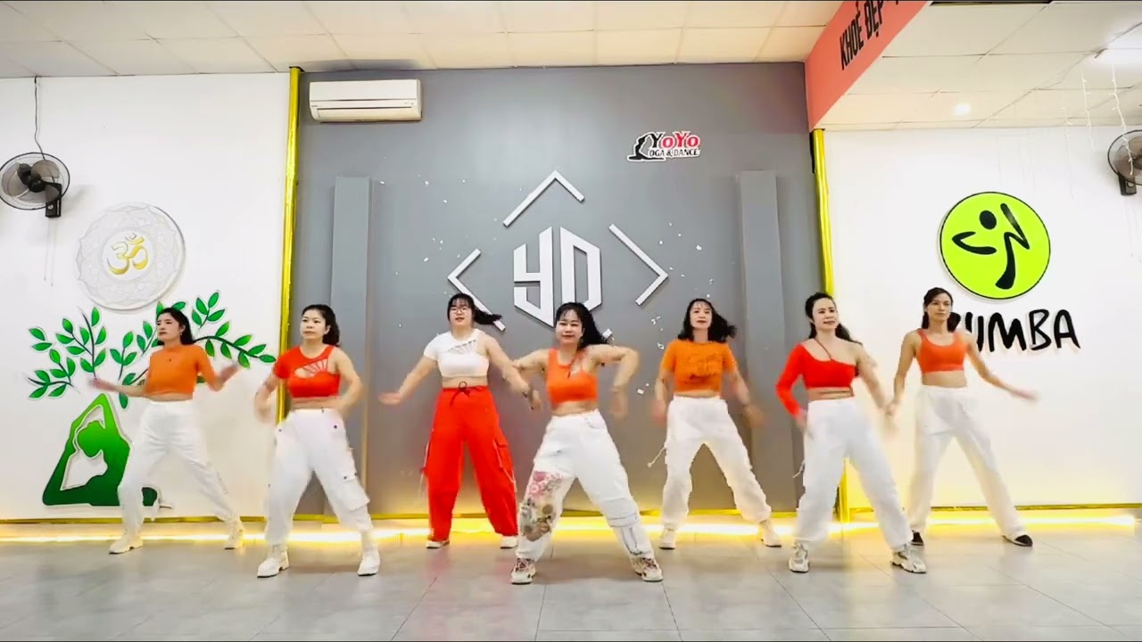 Zumba class: Ánh mắt biết cười / Duy bảo