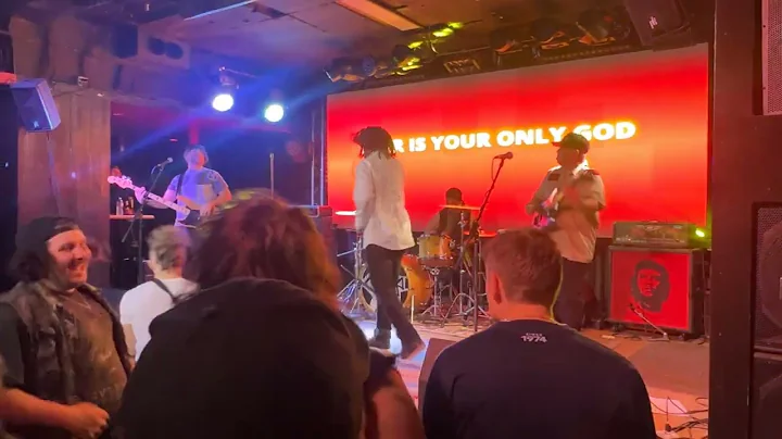 Calm Like A Bomb: A Tribute to Rage Against the Machine -    Bulls On Parade