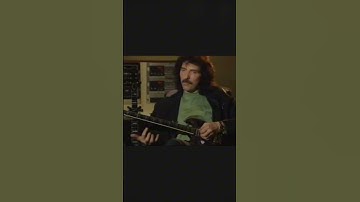 Tony Iommi - Vibrato Chords