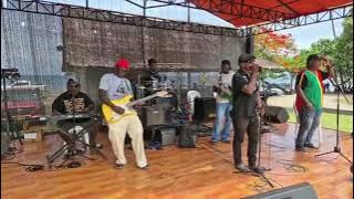 moonlight band fts black wine band, Jesse lelokana (lead guitar) poreke lelokana (bass guitar)