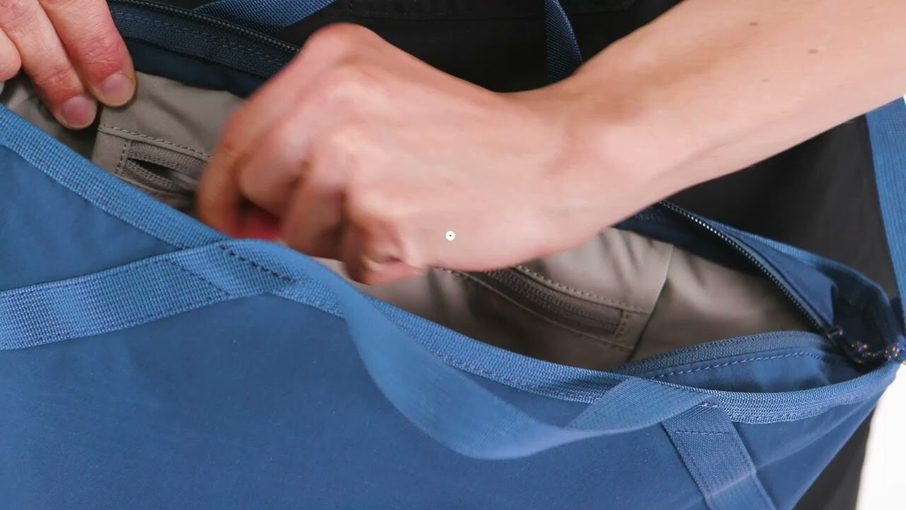 Vardag Crossbody | DAYPACKS | フェールラーベン | FJALLRAVEN | 日本