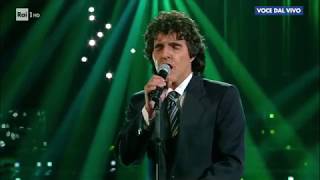 Video thumbnail of "Marco Carta interpreta Fausto Leali: "Mi manchi" - Tale e Quale Show 22/09/2017"