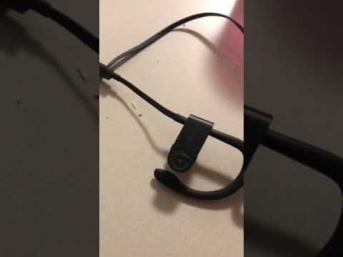 Power Beats 3 not powering up Fixed! Easy fix will charge but not power up