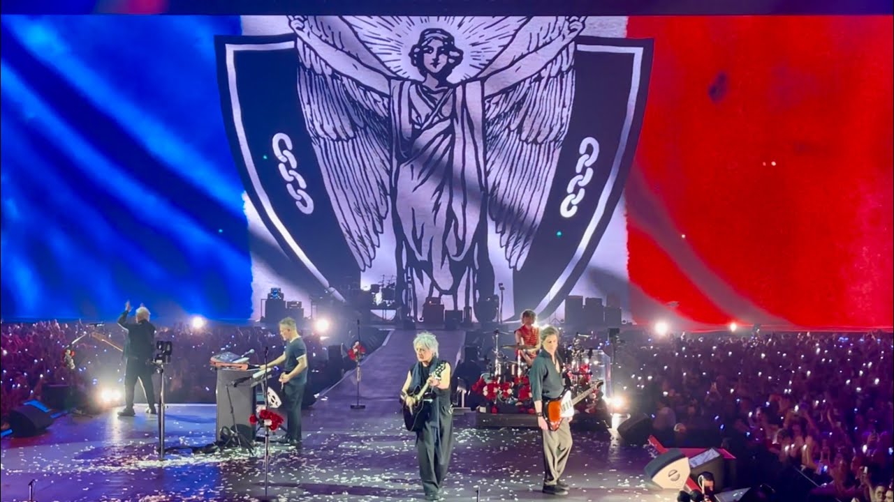 Indochine - Un été français (Live Arena Tour 2025 at Arkéa Arena, Bordeaux 2)