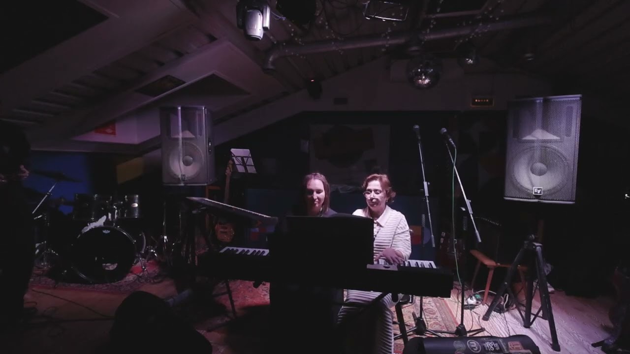 Мария Ювченко и Лилиана Ратушнова - Аве Мария (И. Руммель)