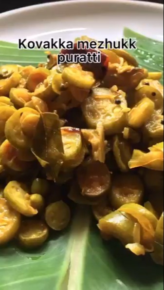 Puratti Kovakka mezhukku puratti #cooking #food @ShemisMedia - YouTube