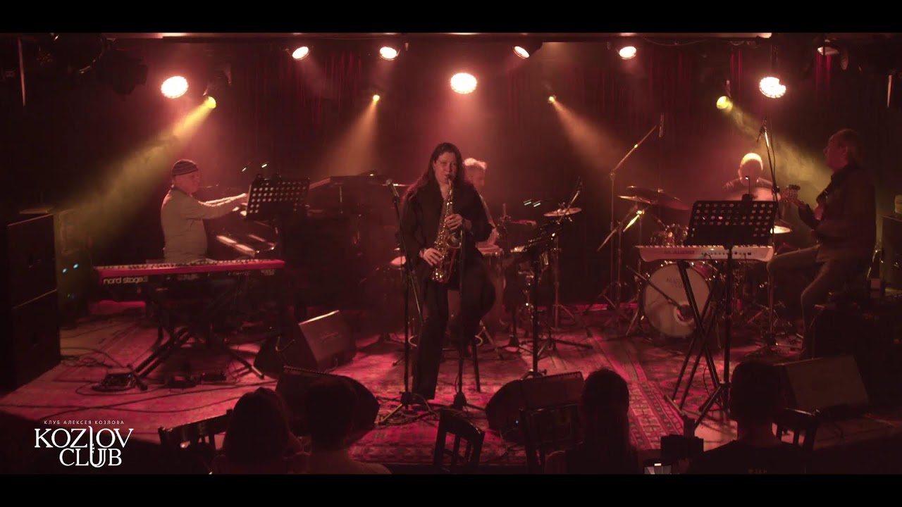 АННА КОРОЛЕВА И «АРСЕНАЛ» АЛЕКСЕЯ КОЗЛОВА