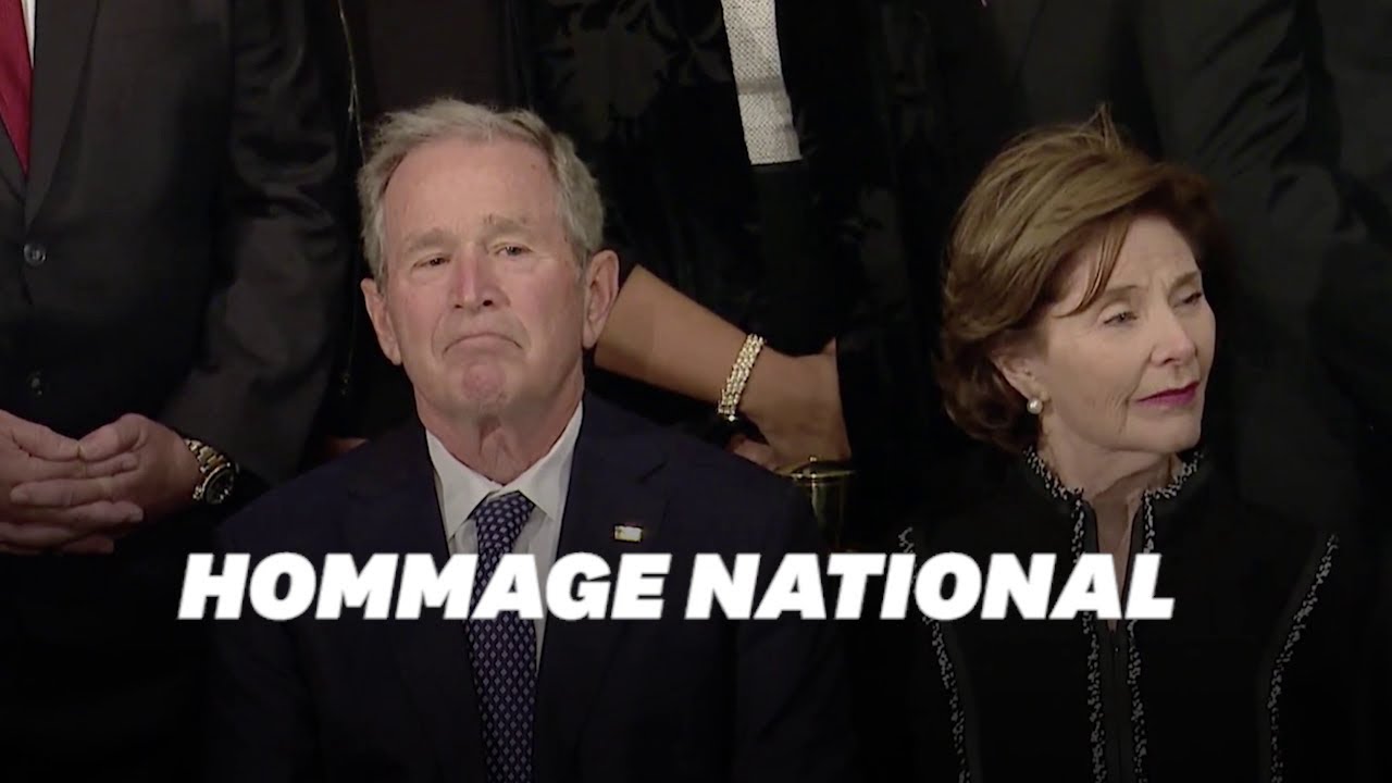 George W Bush na pu cacher son motion face au cercueil de son pre