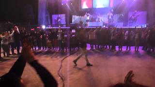 Fresnedilla 2013 bailando el Polvorete con la orquesta SYRA
