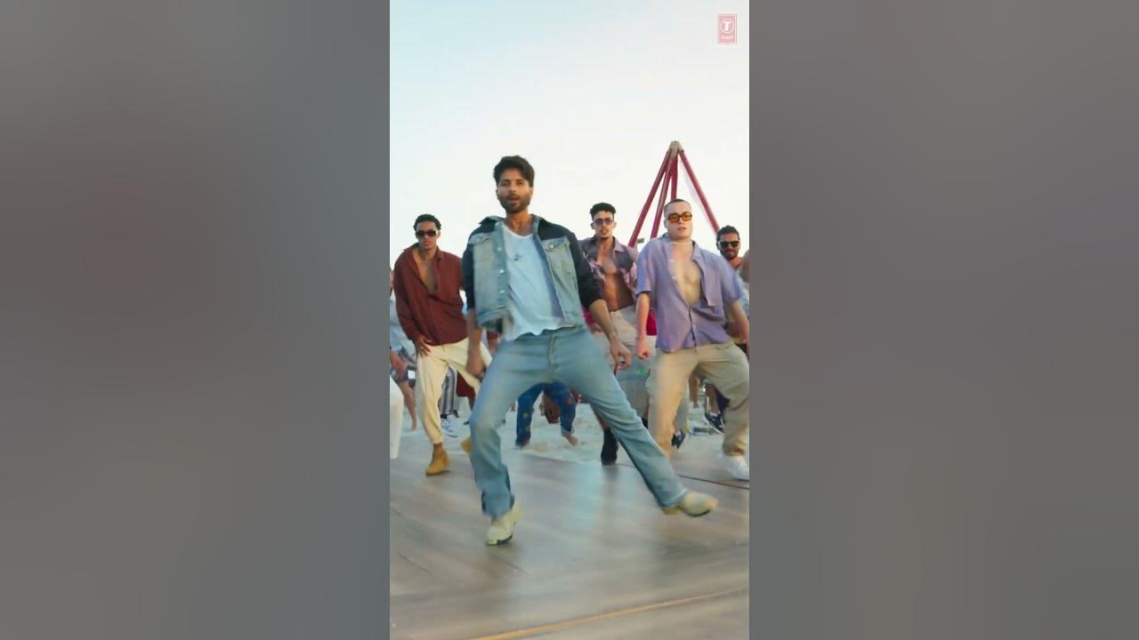 Akhiyaan Gulaab (Song): Shahid Kapoor, Kriti Sanon | Mitraz | Teri Baaton Mein Aisa Uljha Jiya