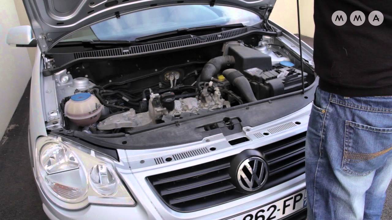 Tuto Entretien] Contrôler les niveaux de liquide de votre voiture - YouTube