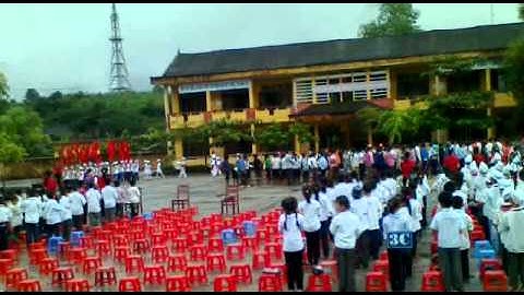 Lễ khai giang và đón học sinh lớp 1 trường TH Yên Bình  2013 - 2014