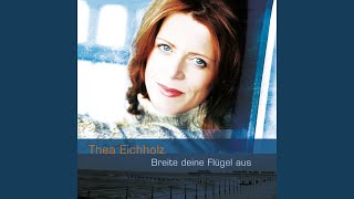 Video thumbnail of "Thea Eichholz - Es kommt der Tag"