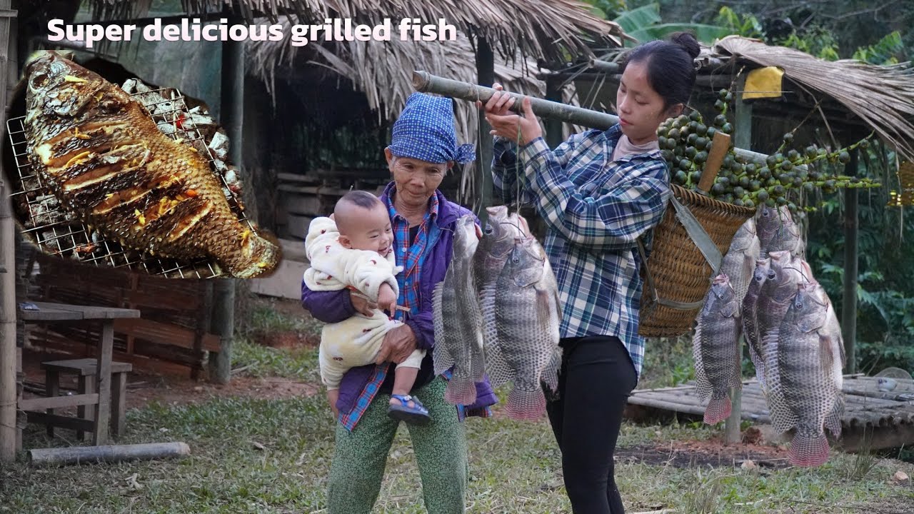 The homeless mother and the old woman were very happy to catch a large ...