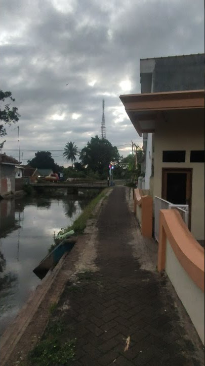 Suasana pagi hari yang mendung di Kepanjen Malang Jawa Timur